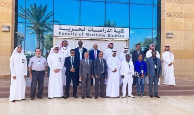 وزير النقل يزور كلية الدراسات البحرية في جامعة الملك عبدالعزيز بمدينة جدة