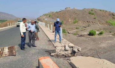 لحج.. فريق هندسي من صندوق الطرق يتفقد الصيانة الطارئة لطريق المسيمير