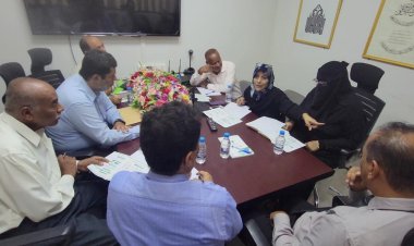 جامعة حضرموت تناقش مع مكتب الدراسات والاستشارات الاقتصادية آليات الشراكة والتنسيق بين الجانبين