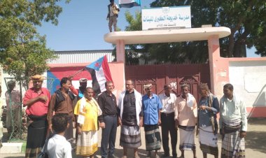 انتقالي زنجبار يدشن حملة رفع أعلام الجنوب على المقار الحكومية والشوارع الرئيسة