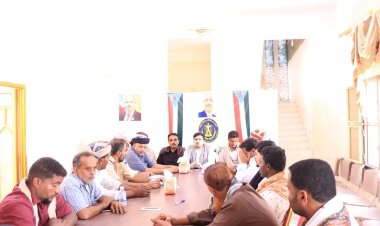 رئيس تنفيذية انتقالي المهرة يطلع على سير عمل تنفيذية انتقالي المسيلة