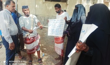 نائب رئيس انتقالي أبين يطلع على شكاوي عمال صندوق النظافة بزنجبار