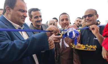 مدير عام شركة النفط اليمنية يفتتح محطة بوابة النصر بالعاصمة عدن