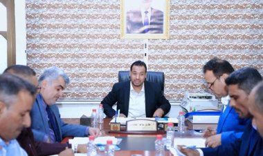 الوزير العكبري يطلع على أداء المؤسسة العامة لمطابع الكتاب المدرسي