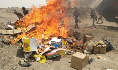 المنصورة تتلف 6 اطنان من مواد تالفة وسيئة الخزن ومنتهية الصلاحية