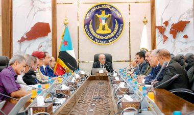 الانتقالي يرفض سياسات التسويف والمماطلة والتنصل التي تنتهجها الحكومة في التعامل مع الأزمة