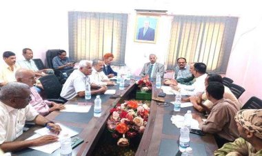 محافظة لحج تقر إطلاق حملة امنية لإزالة المباني والأحواش العشوائية في أراضي الدولة بمدبرية تُبَن