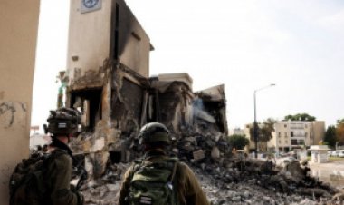 الصليب الأحمر يؤكد دخول أول فريق طبي إلى غزة