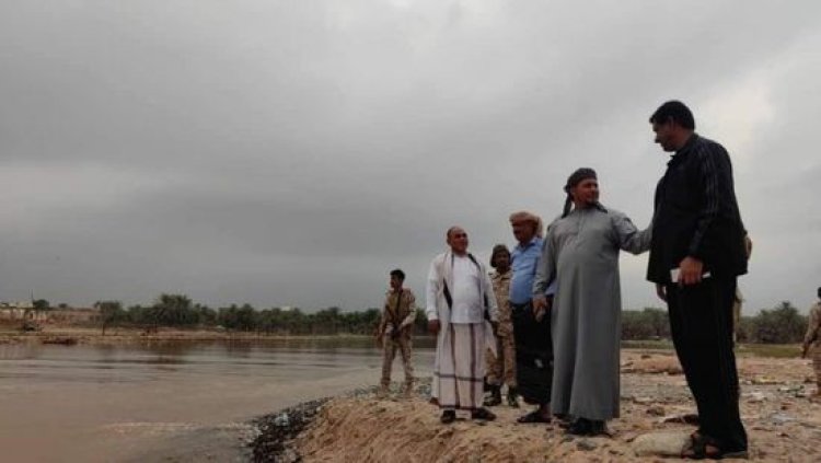 محافظ سقطرى يوجه بتأمين السياح في الفنادق ورفع جاهزية مستشفى خليفة استعداد لاعصار ” تيج “