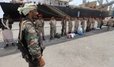 مليشيات الحوثي تعزز سيطرتها الاقتصادية على موانئ الحديدة