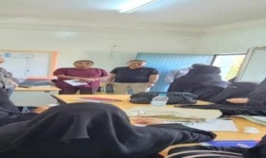 الجاوي يزور مبنى محو الأمية ويشيد بقيادة إدارة محو الامية بالعاصمة عدن