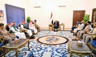 تفاصيل لقاء رئيس مجلس القيادة العليمي بوفد من القوات المشتركة ودرع الوطن