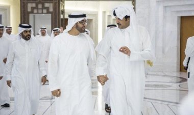 بن زايد وتميم يبحثان التطورات الخطيرة في الأراضي الفلسطينية وتداعياتها الإنسانية المتفاقمة