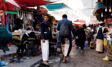 مليشيا الحوثي تغلق عدد من المحال التجارية لرفضها دفع جبايات باسم حماس