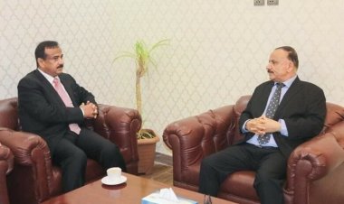 وزير النقل يوجه هيئة الطيران بتوفير المتطلبات اللازمة والعمل على سرعة تشغيل مطار عتق الدولي