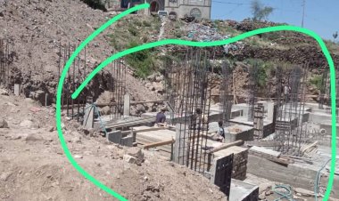 قيادي عسكري إخواني يبسط على أرض مملوكة لمواطن في مديرية المظفر بتعز