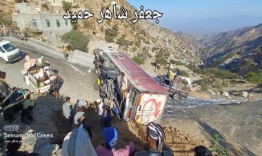 لحج.. حادث مروري يتسبب في إيقاف حركة المرور شمالي المحافظة