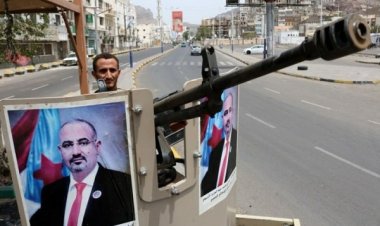 المجلس الانتقالي يكشف عن موقفه تجاه السياسات الفاشلة لحكومة معين المخلافي