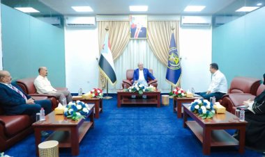 الكثيري يشدد على ضرورة إعداد مصفوفة مزمنة لتحسين وضع الكهرباء بالعاصمة عدن