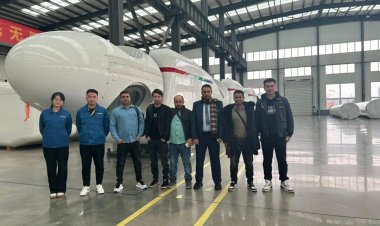 المستثمر وليد السعدي يعلن من جمهورية الصين عن الانتهاء من تصنيع مراوح الطاقة الكهربائية بالرياح المصنعة لمدينة الخليج العربي