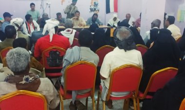 لتفعيل دور المراكز ... غيثان يلتقي برؤساء اللجان المحلية بانتقالي خنفر