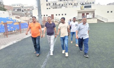 الجاوي يطلع على اعمال تجهيزات صالة اللياقة البدنية بملعب باوزير بالمعلا