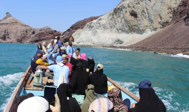 الأتحاد التعاوني السمكي للصيادين ينظم رحلة بحرية سياحية وثقافية في عدن