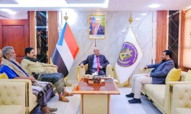 الكثيري يوجّه قيادة انتقالي شبوة بالعمل مع السلطة المحلية للحفاظ على استقرار المحافظة