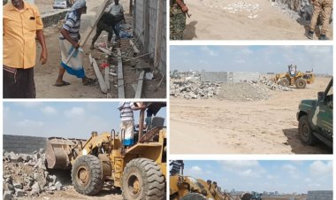 وحدة حماية الأراضي تزيل عشوائيات في الشيخ عثمان