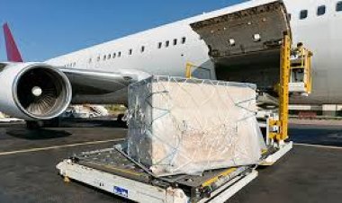 ارتفاع الطلب على الشحن الجوي بسبب هجمات مليشيا الحوثي في البحر الاحمر