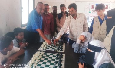 الراعي والسنيدي يدشنا البطولة الشطرنجية الفردية لطلاب مدارس زنجبار وخنفر