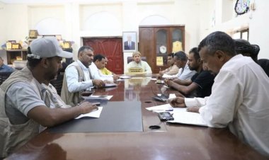 محافظ سقطرى يقر إعتماد يوم 22 فبراير من كل عام يوم النظافة بالمحافظة