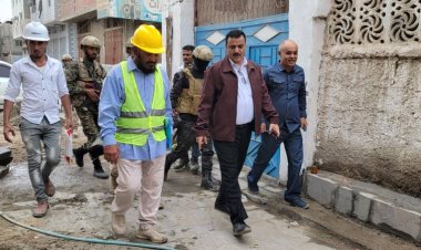 مدير عام المنصورة يتفقد الأعمال النهائية بمشروع رصف شوارع وأزقة حي المعهد المهني