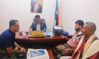 رئيس انتقالي أبين يناقش مع مكتب رعاية الشهداء والجرحى بالمحافظة عمل قاعدة بيانات مشتركة