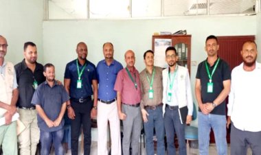 مأمور الضالع يلتقي المدير الاقليمي لمنظمة آدرا