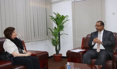 الوزير الزعوري يناقش مع ممثلة الأمم المتحدة للمرأة خطة المرأة والأمن والسلام