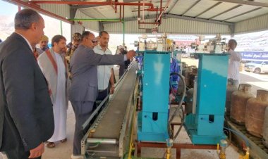 وكيل محافظة حضرموت يفتتح عدد من المشاريع التنموية بمديرية السوم