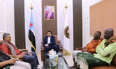 رئيس انتقالي المهرة يلتقي الهيئة الإدارية لنادي خيبل الرياضي