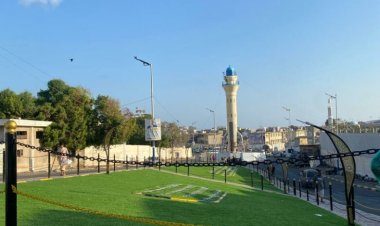 أشغال عدن يزيح الستار عن أحد المشاريع الجمالية بمديرية التواهي