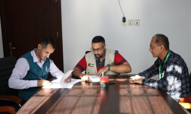 توقيع اتفاقية تنقيذ مشروع إفطار الصائم بمديرية البريقة في عدن