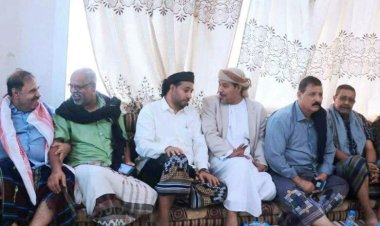 رئيس وأعضاء اللجنة التحضيرية لحلف قبائل حضرموت يوجهون التعازي بوفاة الشيخ سعيد عمر العكبري