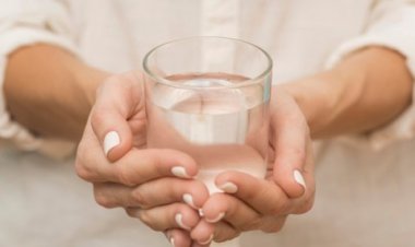 ما هي كميات الماء المطلوبة للرجال والنساء خلال شهر رمضان؟