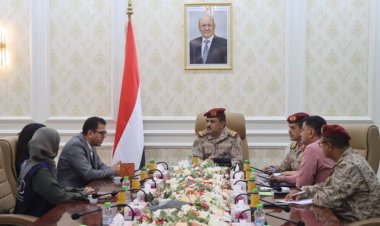 وزير الدفاع يشيد بجهود الجمعية الدولية لرعاية ضحايا الحروب