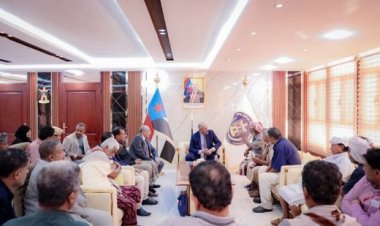 تطلعات الحضارم تحظى بعناية القائد.. الرئيس الزُبيدي يقود مسار استقرار حضرموت