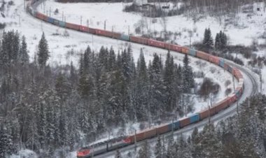 السكك الحديدية في روسيا تعزز الطلب على نقل البضائع إلى أوروبا بعد هجمات البحر الأحمر