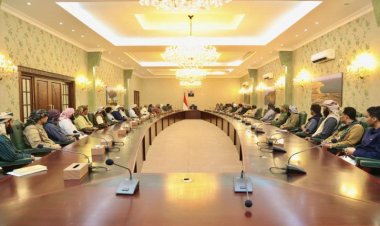 المحرّمي يرأس اجتماعاً موسعاً بقيادات ألوية العمالقة ويوجّه بالحفاظ على الجاهزية القتالية