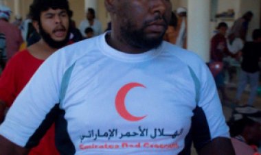 الهلال الإماراتي يُدشن توزيع وجبة افطار صائم في محافظة أبين