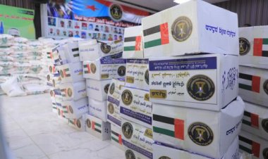 انتقالي حضرموت يسلم 850 سلة غذاء إلى أسر الشهداء