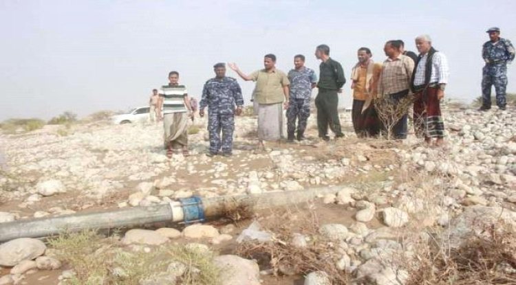 حضرموت.. مدير مديرية الشحر يوجه برفع الجاهزية تحسبا لهطول الأمطار