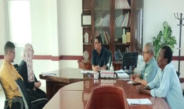 مدير الصحة بلحج يناقش مع منظمة انترسوس تدخلاتها بالمحافظة